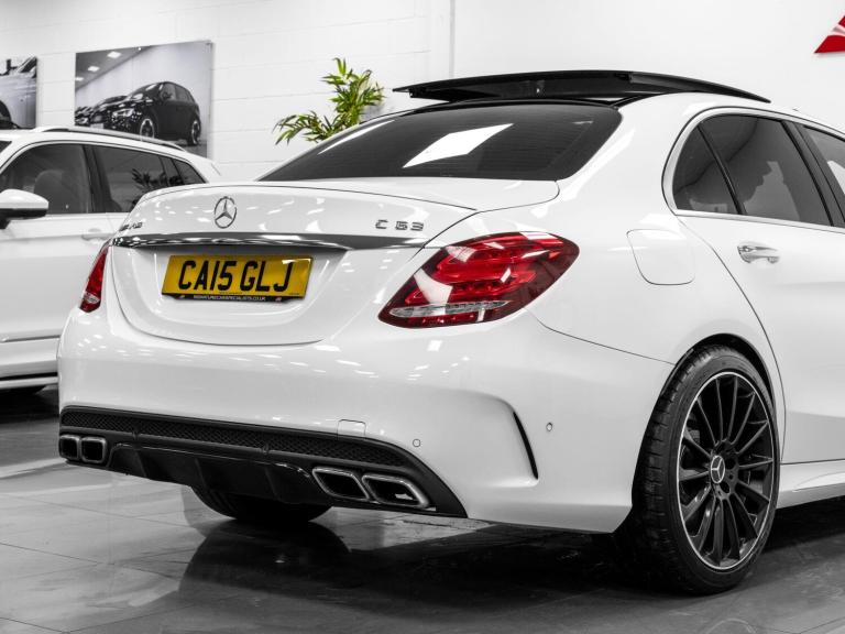 2015 Mercedes-Benz C Class 4.0 C63 V8 BiTurbo AMG (Premium) SpdS MCT Euro 6 (s/s) 4dr SALOON Petr...