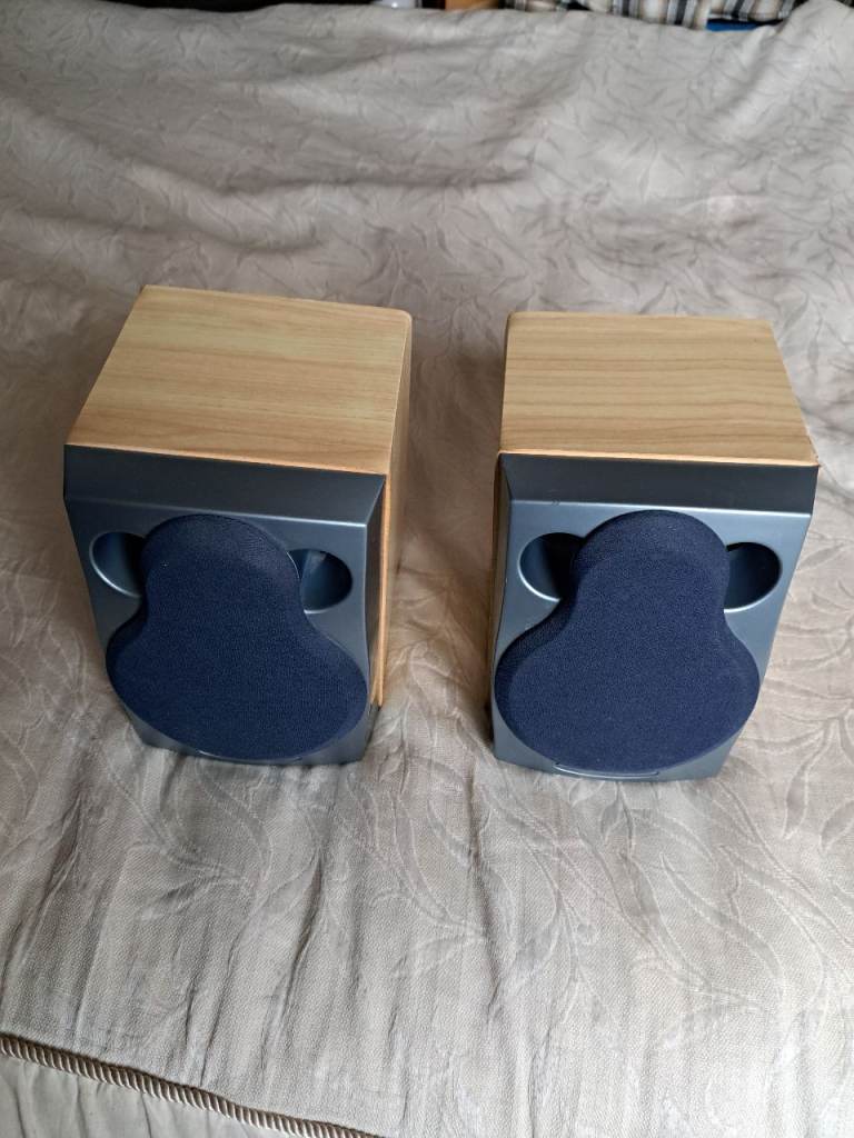 Pair of sound  speakers