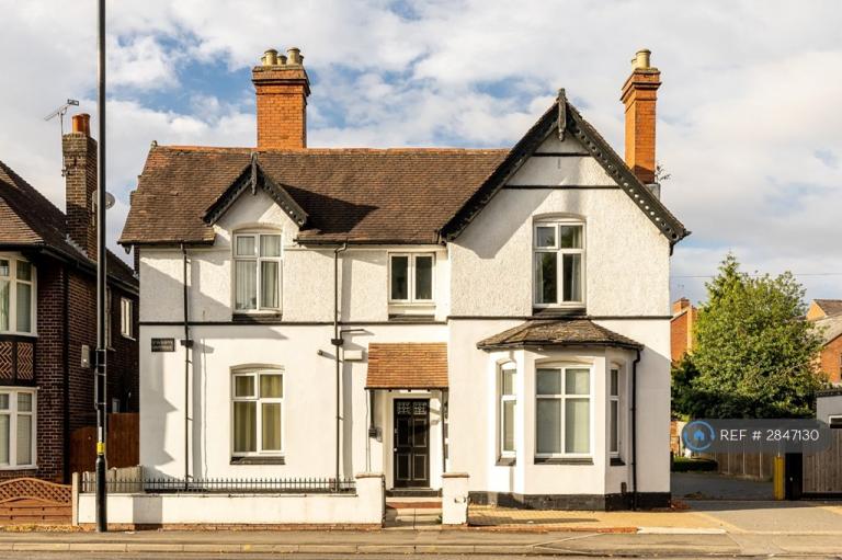 3 bedroom flat in Binley Road, Coventry, CV3 (3 bed) (#2847130)