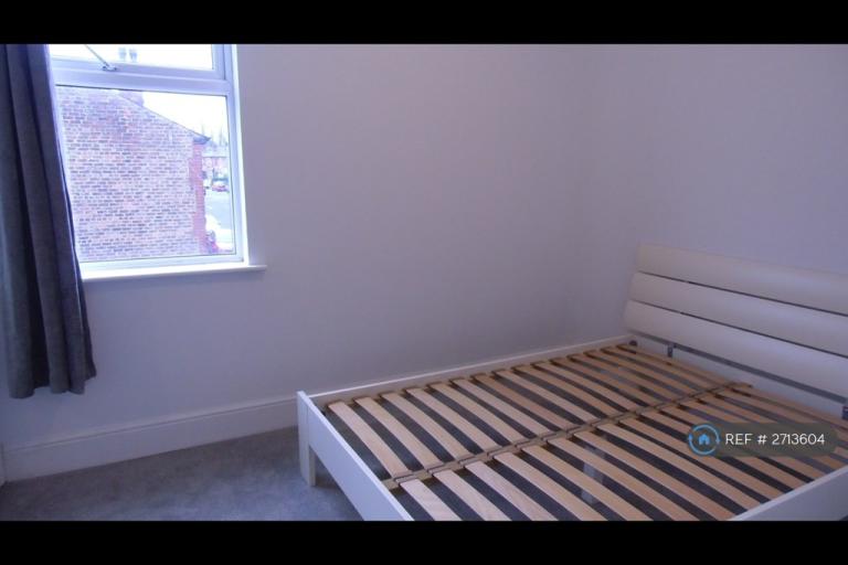 1 bedroom flat in Didsbury, Manchester, M20 (1 bed) (#2713604)