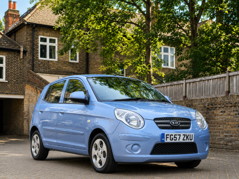 KIA PICANTO,FULL MOT,APPLE CAR PLAY,2 OWNERS