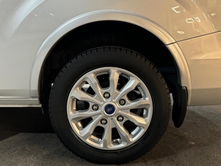 2022 Ford Tourneo Custom 2.0 EcoBlue 130ps L/R 8 Seater Titanium Auto MPV DIESEL Automatic