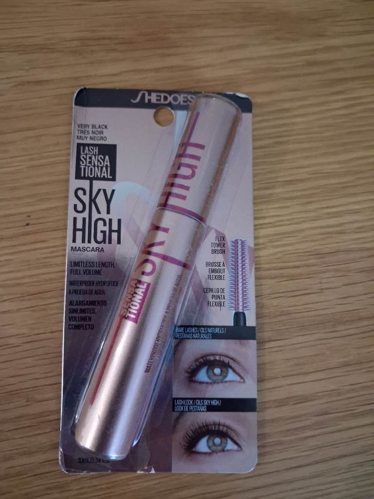 Black mascaras 