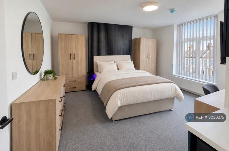 1 bedroom in Chalkwell Road, Sittingbourne, ME10 (#3030275)