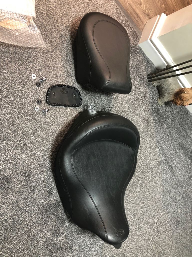 Harley Davidson Mustang seat touring 