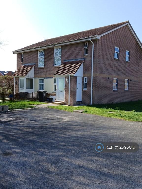 1 bedroom flat in Carlton Drive, Bridgwater, TA6 (1 bed) (#2695616)