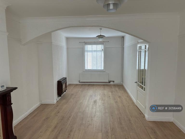 3 bedroom house in Camelon Street, Thornaby, Stockton-On-Tees, TS17 (3 bed) (#3056449)