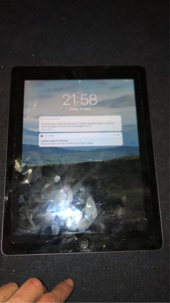 Apple iPad – Grey,