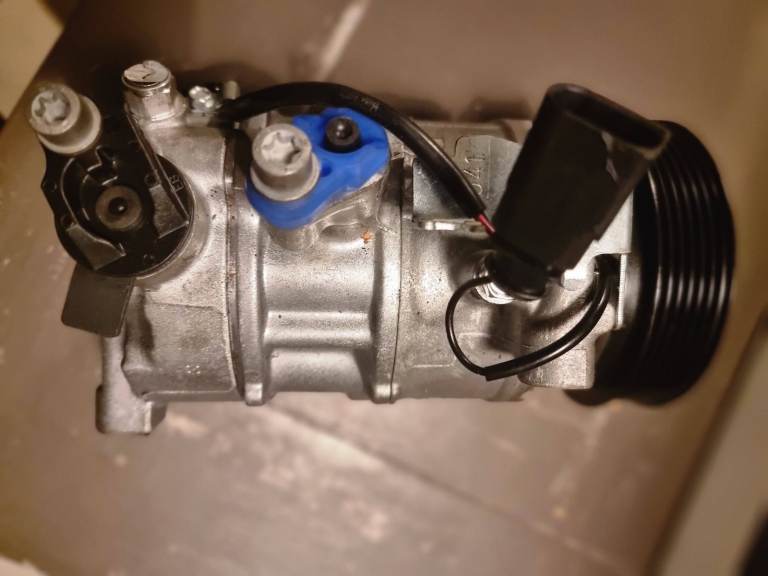 2 x Air Conditioning Compressor for Audi A4 A4 Allroad A5 A6 A7 Q7 VW Touareg CR7