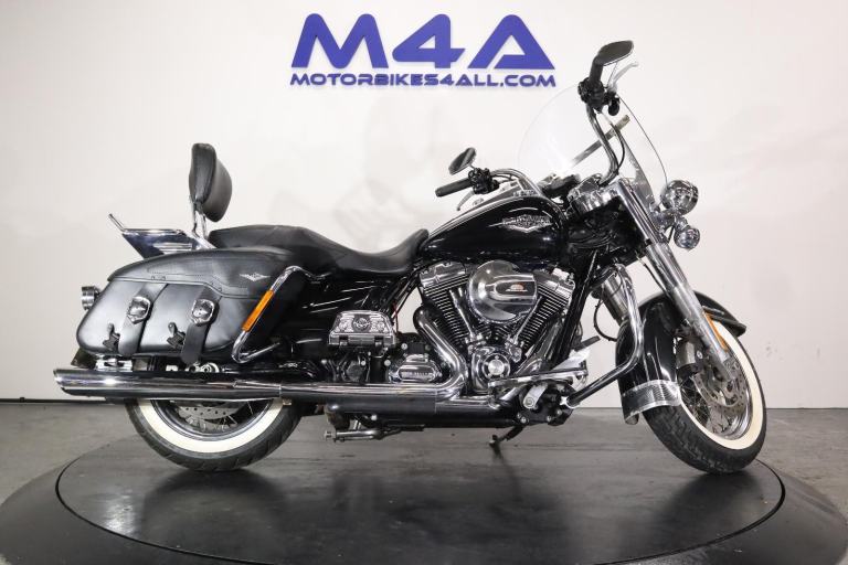 HARLEY DAVIDSON ROAD KING CLASSIC FLHR 2014