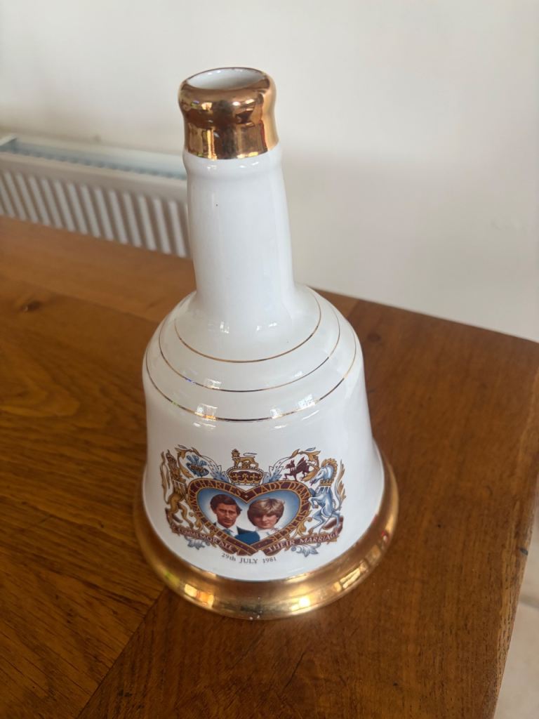 Wade Bell's Scotch Whisky Commemorative Porcelain Decanter