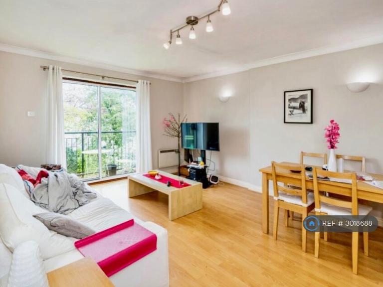 1 bedroom flat in Arches Road, Southampton, SO15 (1 bed) (#3018688)
