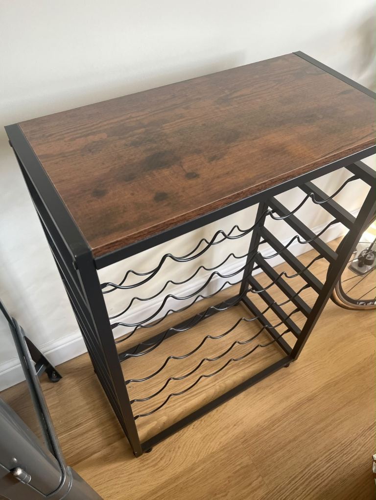 Wine rack - immaculate