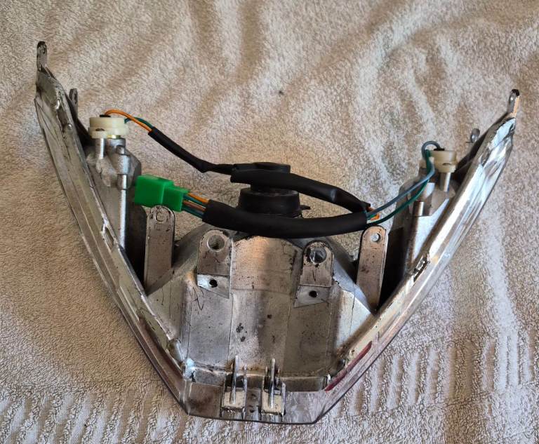 Kymco Super 8 2010 Moped Scooter Rear Light Including Bulbs