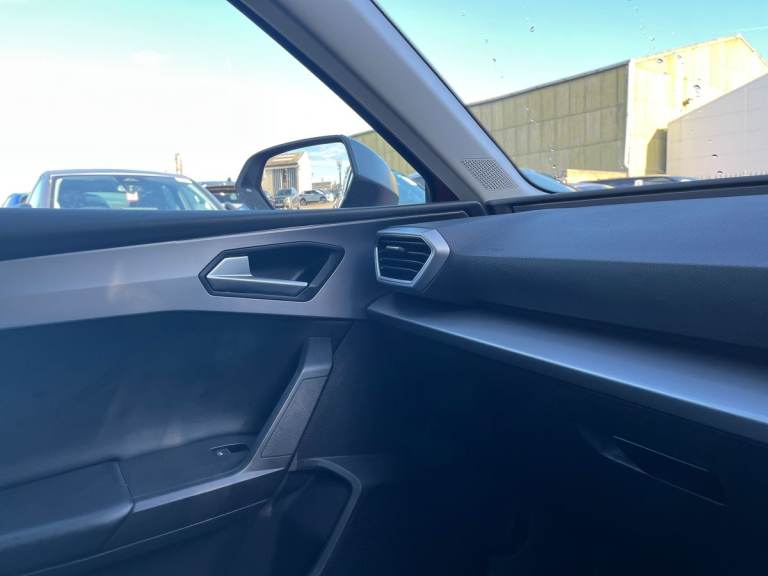  SEAT Leon Estate 1.5 Etsi Mhev Fr Estate 5dr Petrol Hybrid Dsg Euro 6 s/s 150