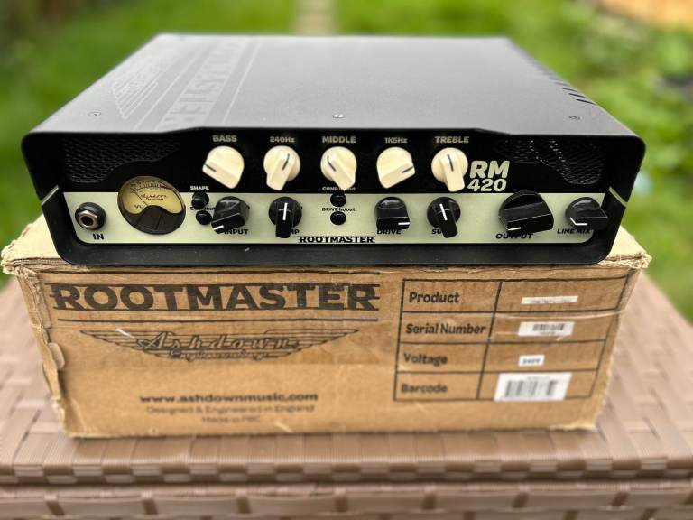 Ashdown Rootmaster RM-420 420 Watt Bass Head