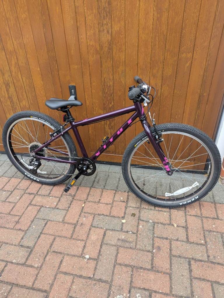 Vitus 24" kids Mountain Bike good used Condition