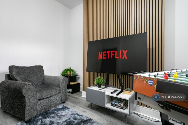 5 bedroom house in Chaucer Street, Leicester, LE2 (5 bed) (#2447568)