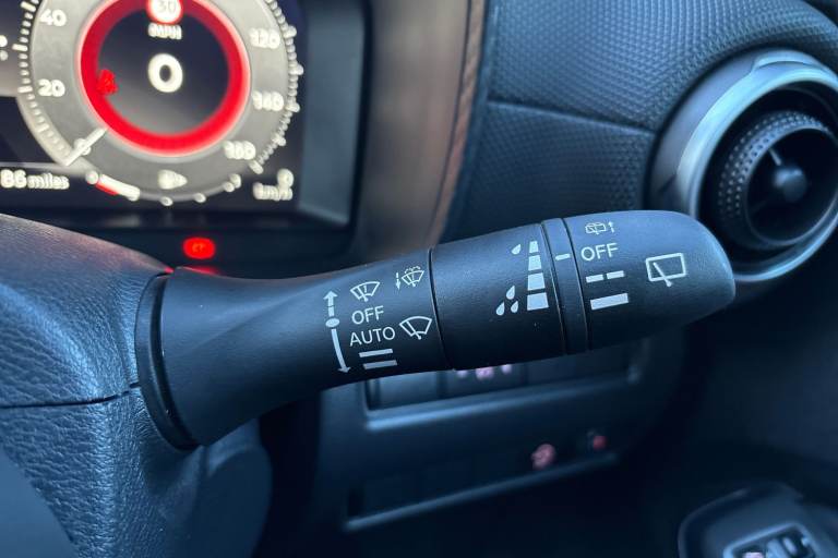 2024 Nissan Juke 1.0 DiG-T N-Connecta 5dr Hatchback Petrol Manual