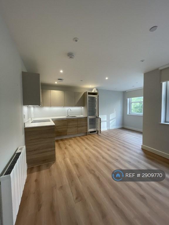 1 bedroom flat in Richmond House, Bournemouth, BH2 (1 bed) (#2909770)