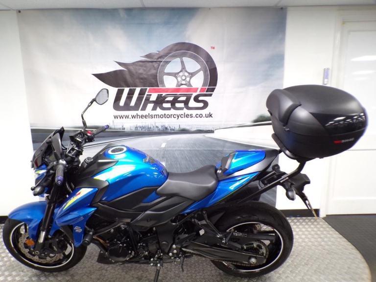 2020 SUZUKI GSX-S750 WITH ONLY 3844 MILES FROM NEW
