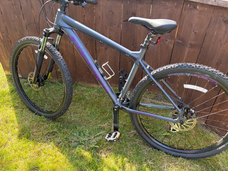 Halfords Carrera Women's Mountain Bike – Grey, Almost New!