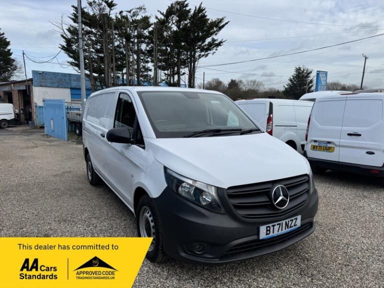 Mercedes V Class 114 PROGRESSIVE L2 AIR CON REVERSING CAMERA EURO 6 69K MILES