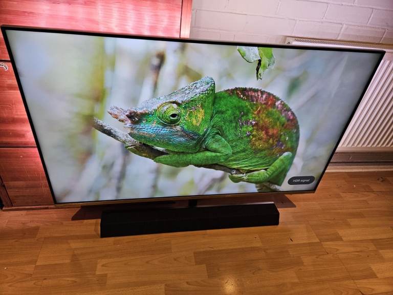 Philips smart 55 inch 4K UHD LED Ambilight TV 55PUS9435/12