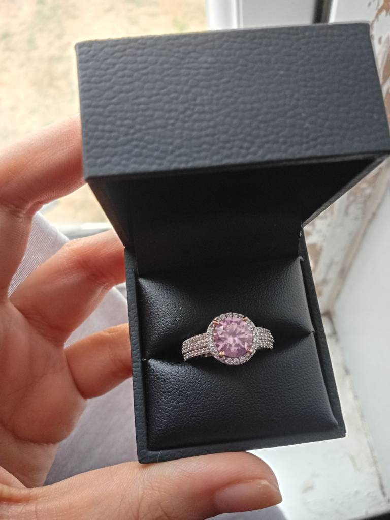 Lovely Pink CZ 925 Sterling Silver Ring - As Good As New