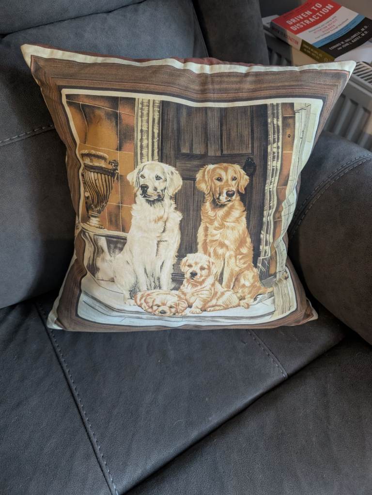 Beautiful Golden retriever and pups cushion with inner