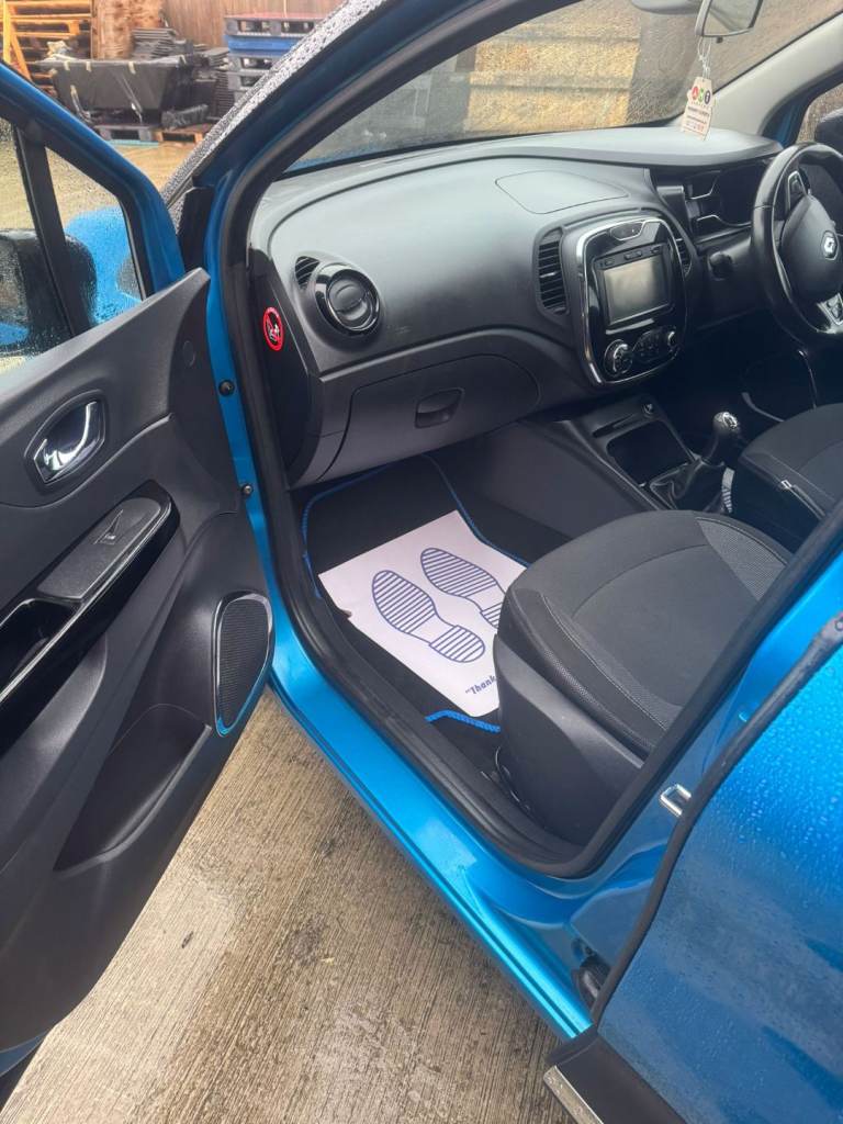 Renault, CAPTUR, Hatchback, 2016, Manual, 898 (cc), 5 doors