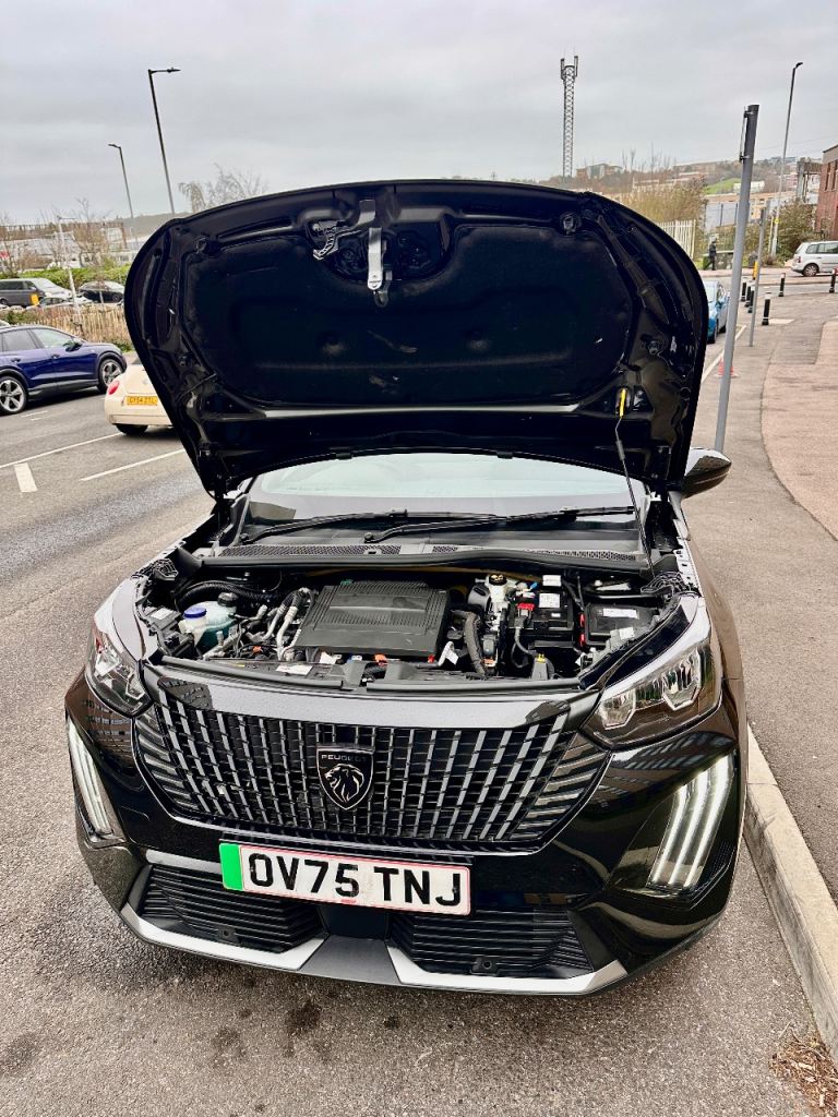 Peugeot, 2008, Hatchback, 2025, Other, 1 (cc), 5 doors