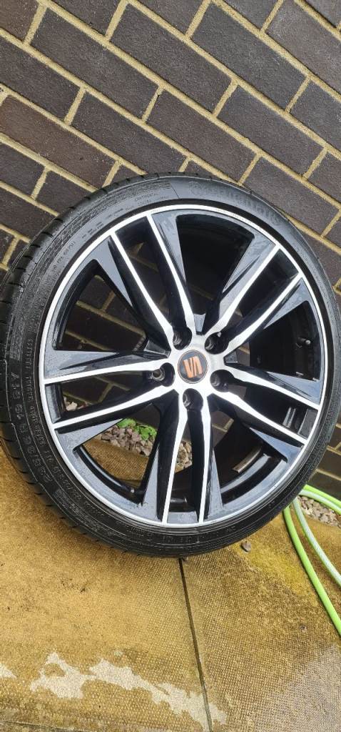 Cupra/ SEAT Leon alloy wheel 19 inch MK 3 KH7 with tyre