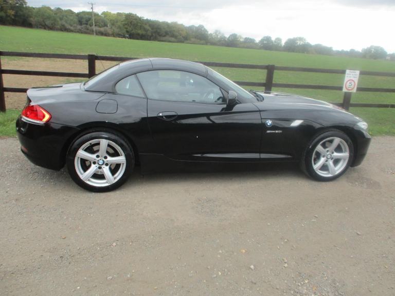 '62'  BMW Z4 2.0i Convertible Manual sDrive