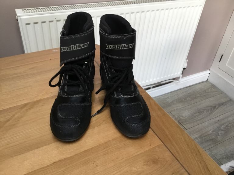 Motor cycle boots