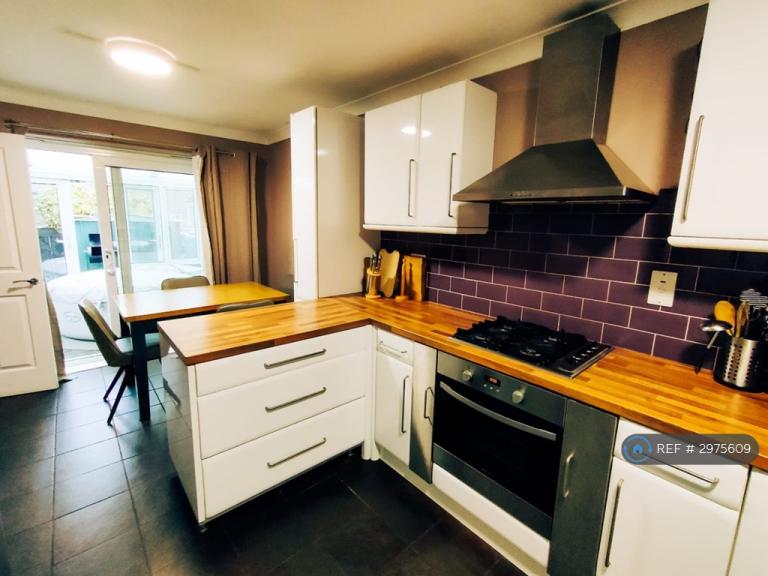 1 bedroom in Eyrescroft, Peterborough, PE3 (#2975609)