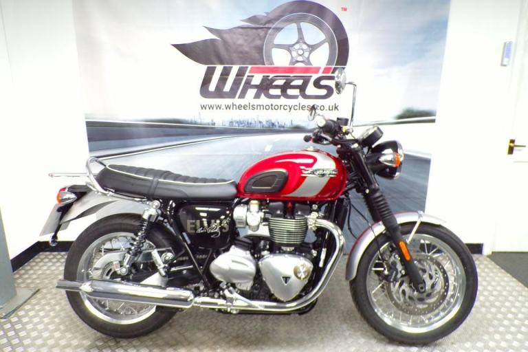 2025 TRIUMPH BONNEVILLE T120 ELVIS