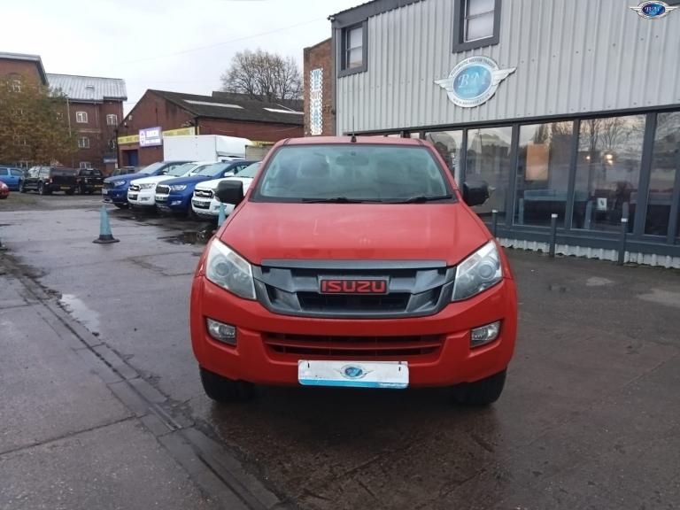 ISUZU D-MAX 2.5 TD Fury Red Manual Diesel 2016
