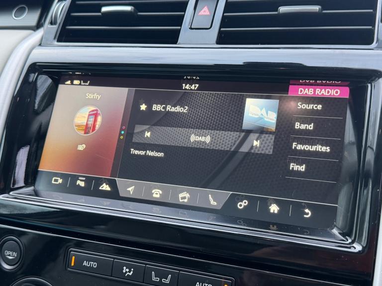 2017 Land Rover Discovery 3.0 TDV6 HSE Automatic 4WD Euro 6 5dr SUV Diesel Automatic