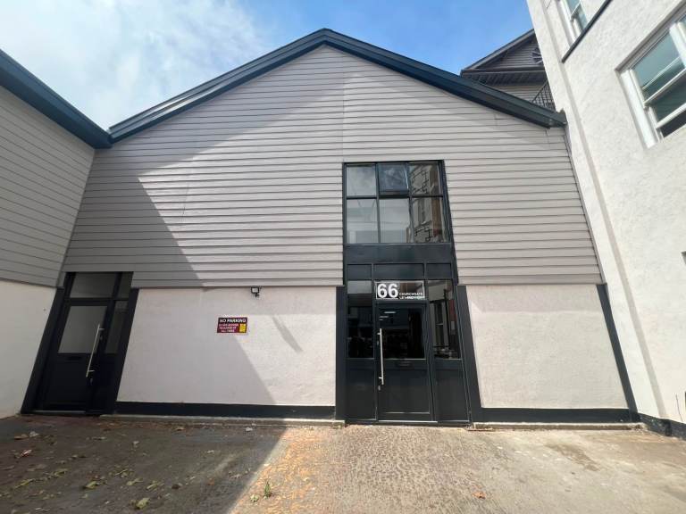 15,000ft² Warehouse in LE1