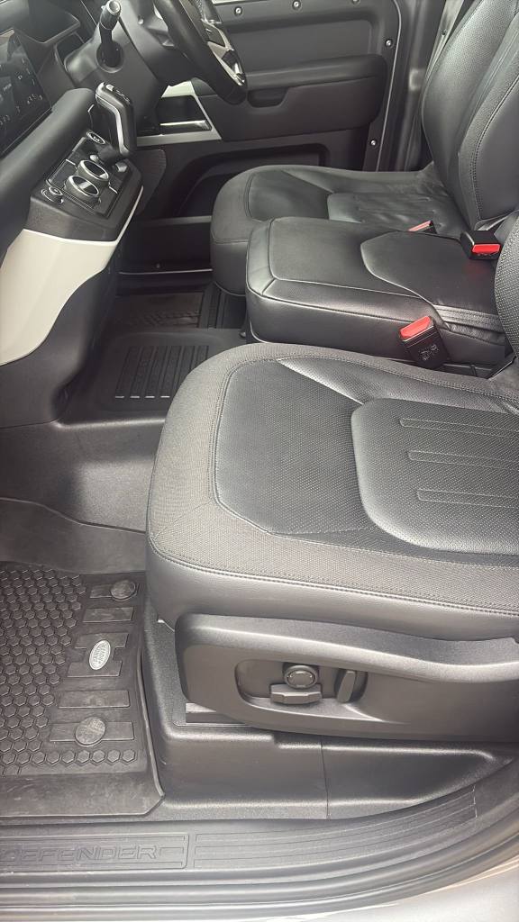 LAND ROVER DEFENDER 3.0 D250 MHEV SE 2021