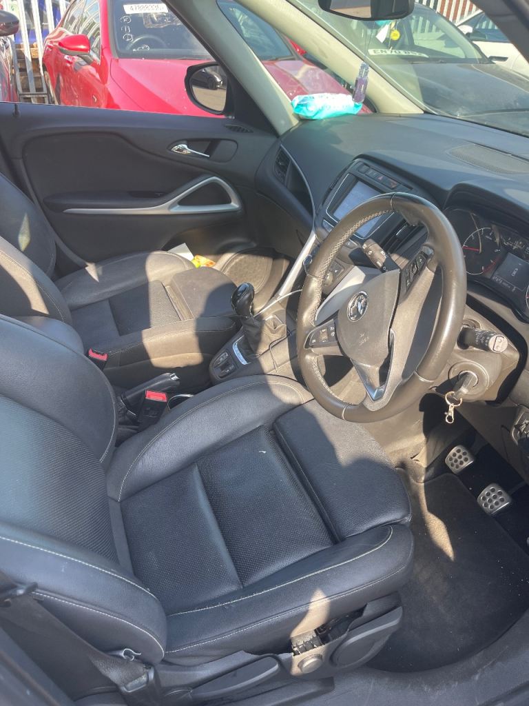 Vauxhall, ZAFIRA, MPV, 2018, Manual, 1364 (cc), 5 doors