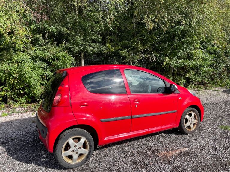 PEUGEOT 107 1.0 SPORTIUM PETROL 61 REG 5 DOOR MOT FEBRUARY 28TH 2027 TAX £20 YEAR LOW INSURANCE