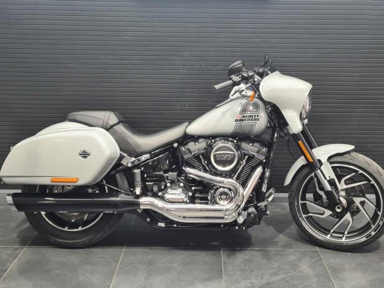 HARLEY DAVIDSON SPORT GLIDE 2024 *low mileage