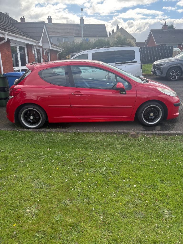 Peugeot, 207, Hatchback, 2008, Manual, 1398 (cc), 3 doors