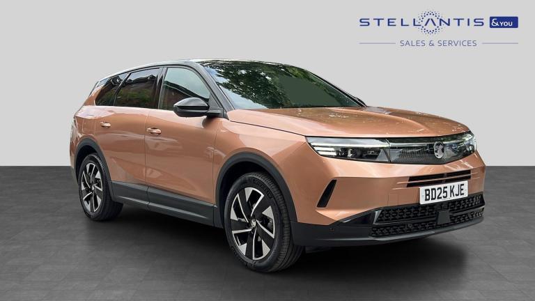 2025 Vauxhall Grandland 1.2 Ultimate SUV 5dr Petrol Hybrid e-DCT Euro 6 (s/s) (136 ps) SUV Hybrid...