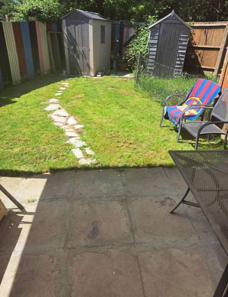 Double Room to Rent - Clean & Quiet Home