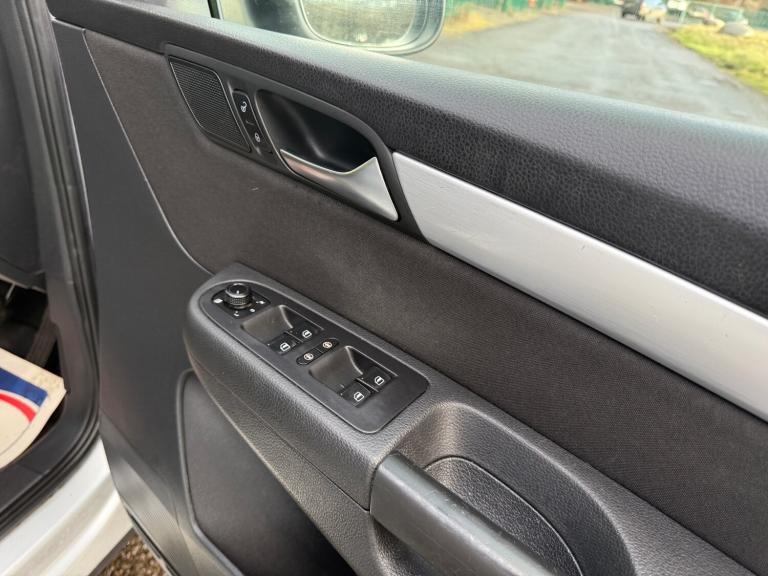 2017 Volkswagen Sharan 2.0 TDI CR BlueMotion Tech 150 SE 5dr DSG MPV Diesel Automatic