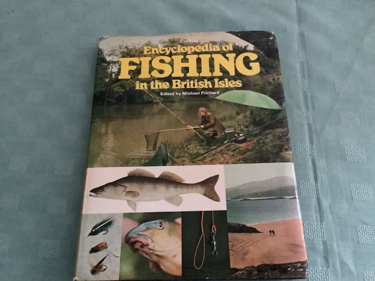 ENCYCLOPAEDIA OF FISHING BOOK WITH FISHING ROD