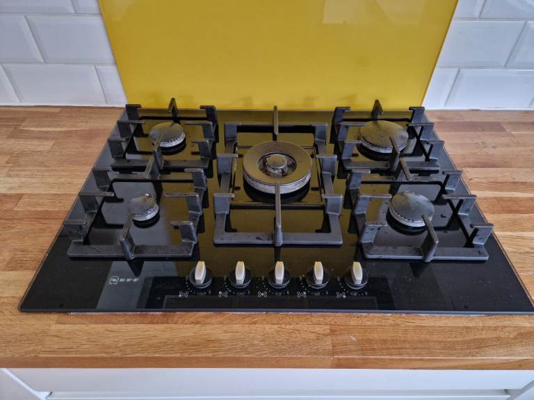 Neff 70cm gas hob